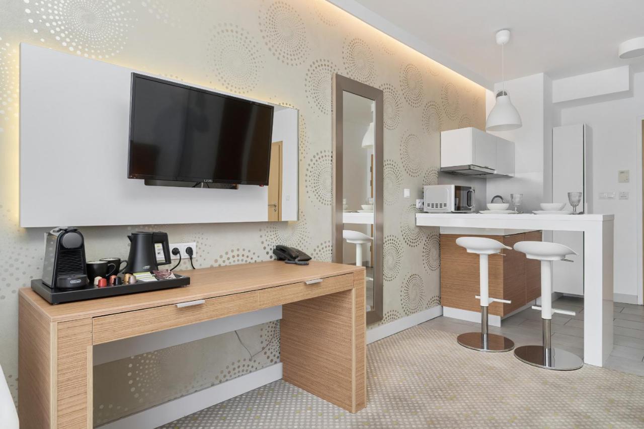 Spacious Close To Centre By Renters *